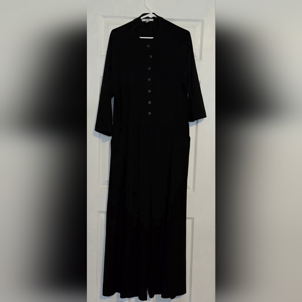 Sympli Classic Black Garment